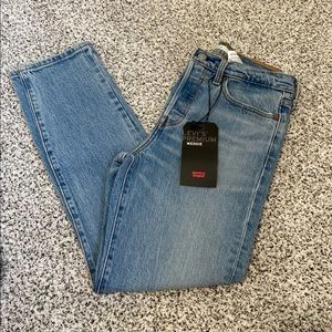 Levis Wedgie Jeans